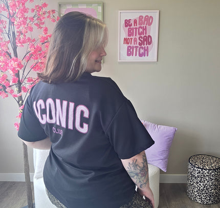 Iconic club tee's (In 4 kleuren)