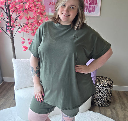 Nikkicurvelly exclusive lounge set army groen