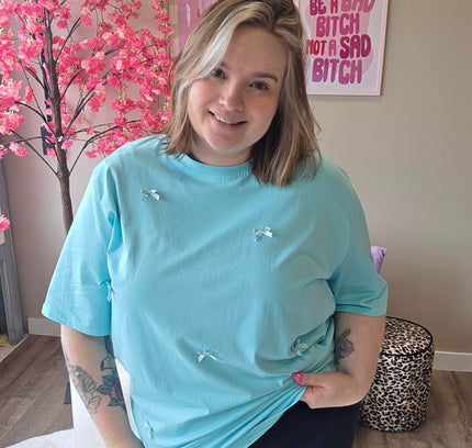 Strikjes Tee's (In 5 kleuren)