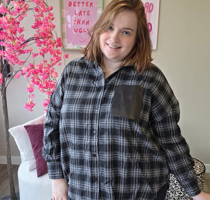 Ruitblouse met leatherpocket (In 3 kleuren)