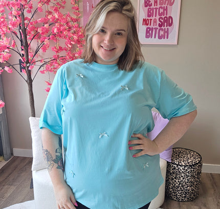 Strikjes Tee's (In 5 kleuren)
